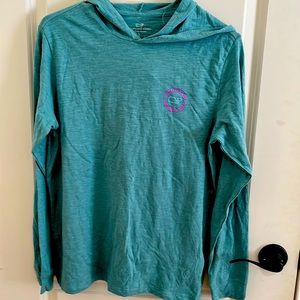 Girls Vineyard Vines long sleeve with hood. Vineyard vines logo on the back.